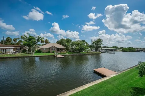 1310 41st Avenue NE St Petersburg FL 33703