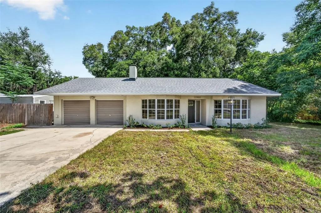 17901 Palm Street Umatilla FL 32784