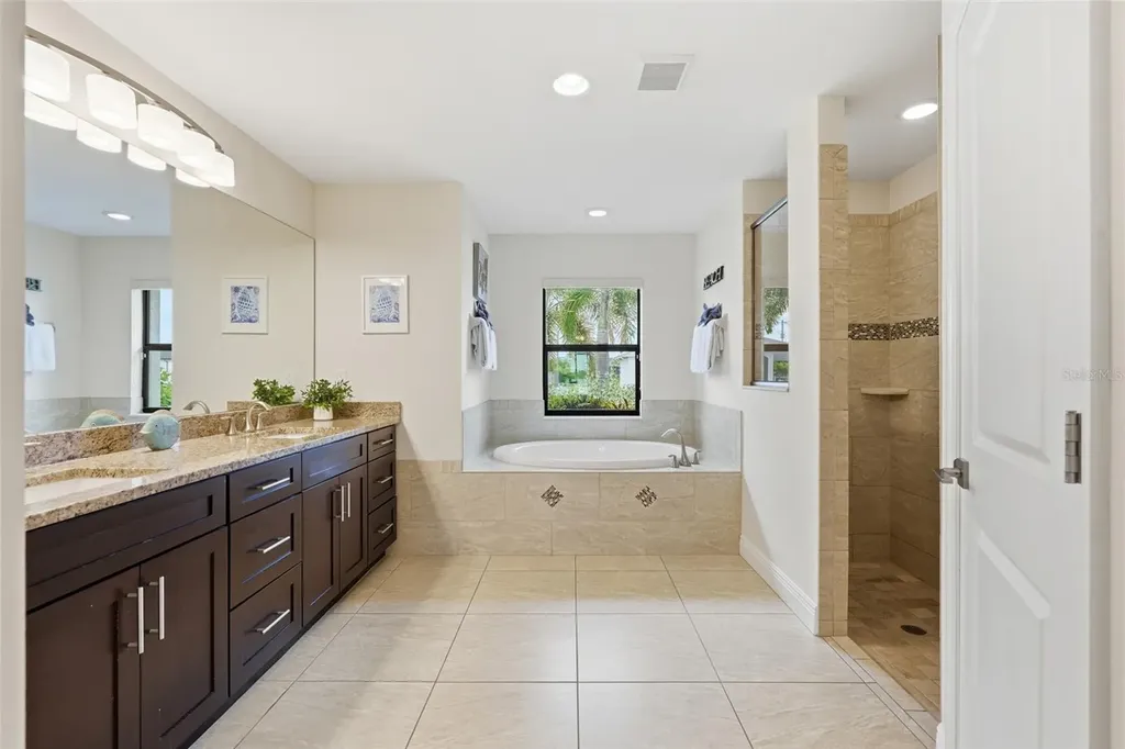 206 NE 21st Avenue Cape Coral FL 33909