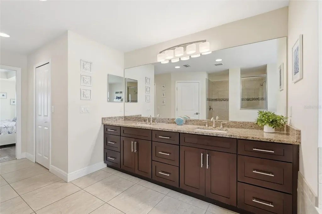 206 NE 21st Avenue Cape Coral FL 33909