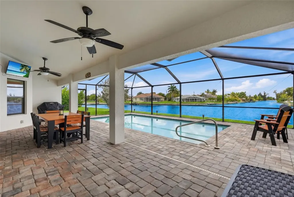 206 NE 21st Avenue Cape Coral FL 33909