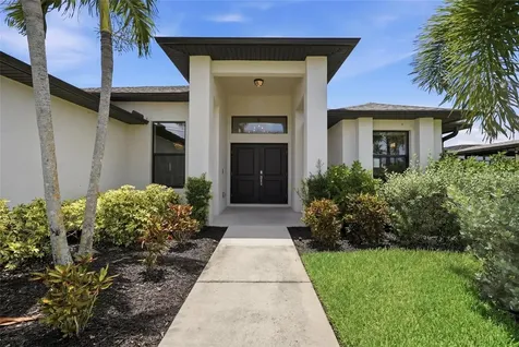 206 NE 21st Avenue Cape Coral FL 33909