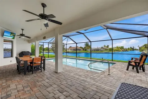 206 NE 21st Avenue Cape Coral FL 33909