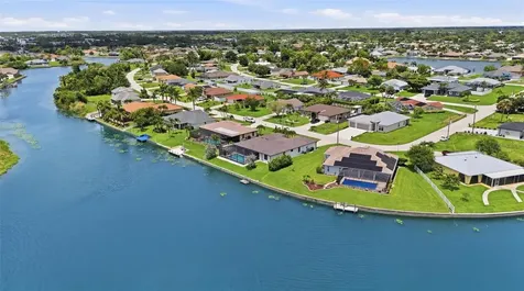 206 NE 21st Avenue Cape Coral FL 33909