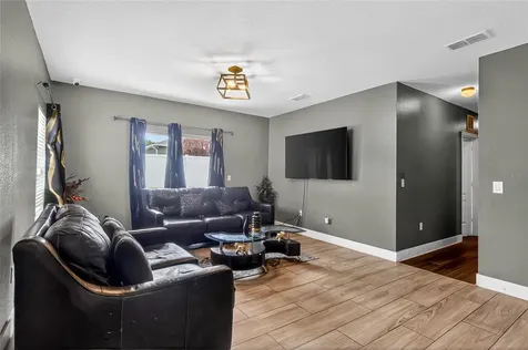 7201 Rafanelli Court Orlando FL 32818
