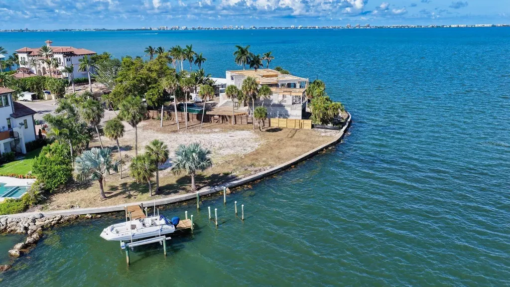 305 S South Shore Drive S Sarasota FL 34234