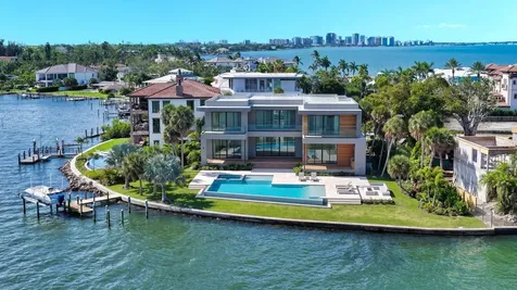305 S South Shore Drive S Sarasota FL 34234