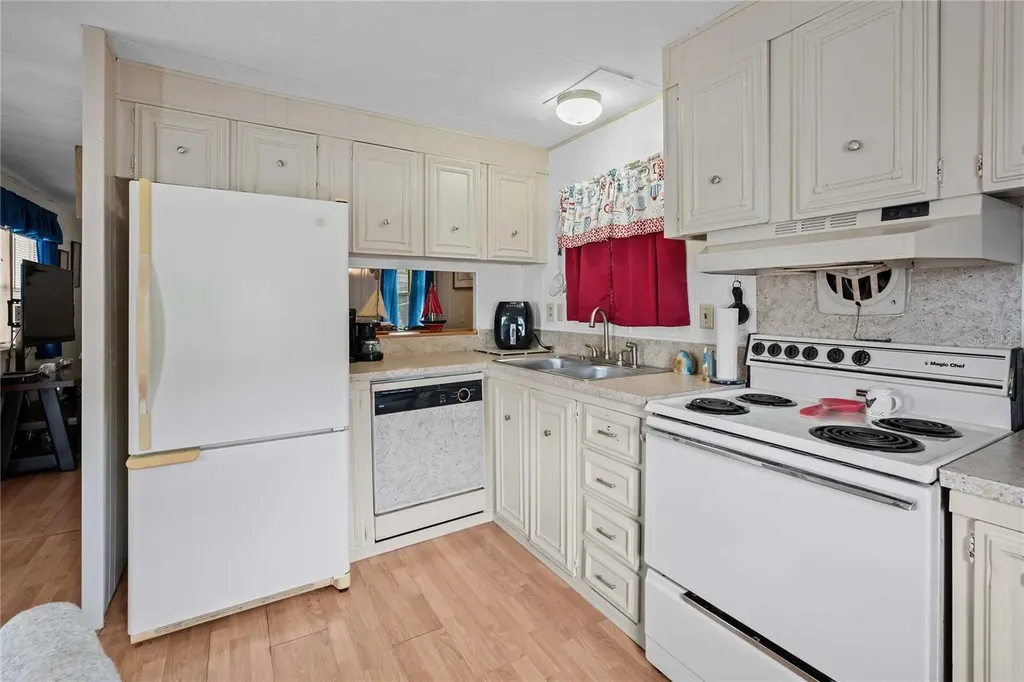 3834 Sarah Drive Wesley Chapel FL 33543