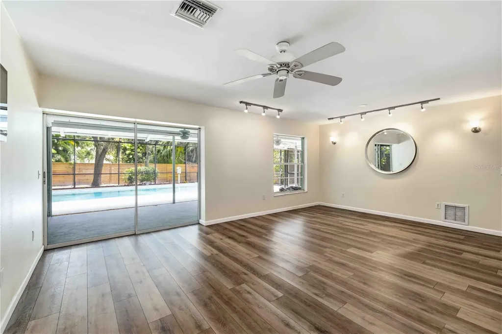 3629 Egerton Circle Sarasota FL 34233
