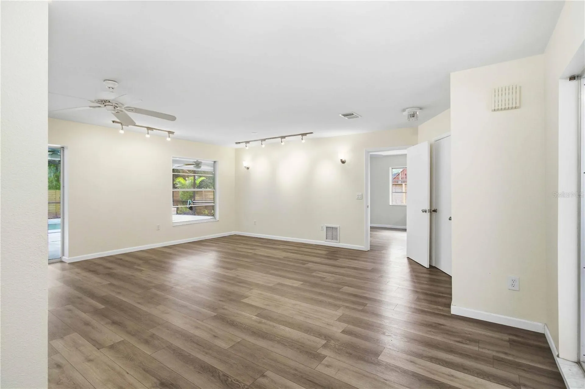 3629 Egerton Circle Sarasota FL 34233