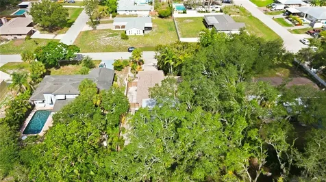 3629 Egerton Circle Sarasota FL 34233