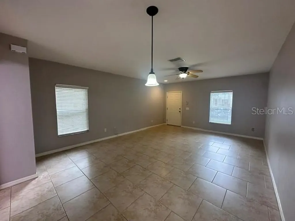 15723 Fishhawk Falls Drive Lithia FL 33547