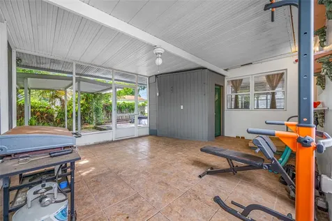 6219 Hampton Drive N St Petersburg FL 33710