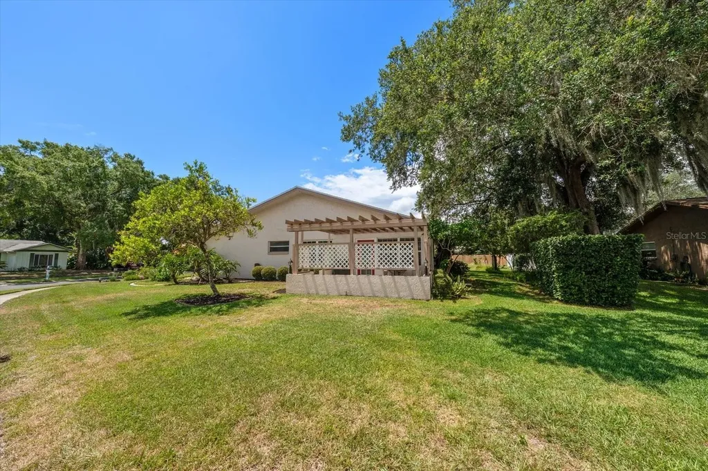 2211 Portside Passage Palm Harbor FL 34685