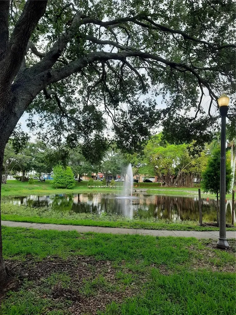 620 5th Street N St Petersburg FL 33701