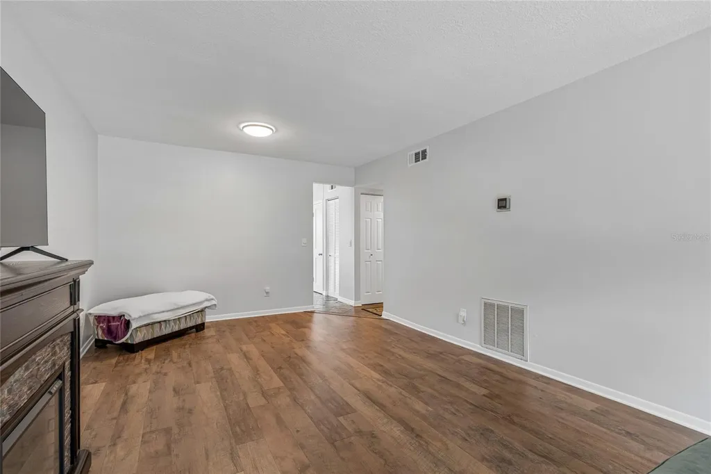 16018 Saddlestring Drive Tampa FL 33618