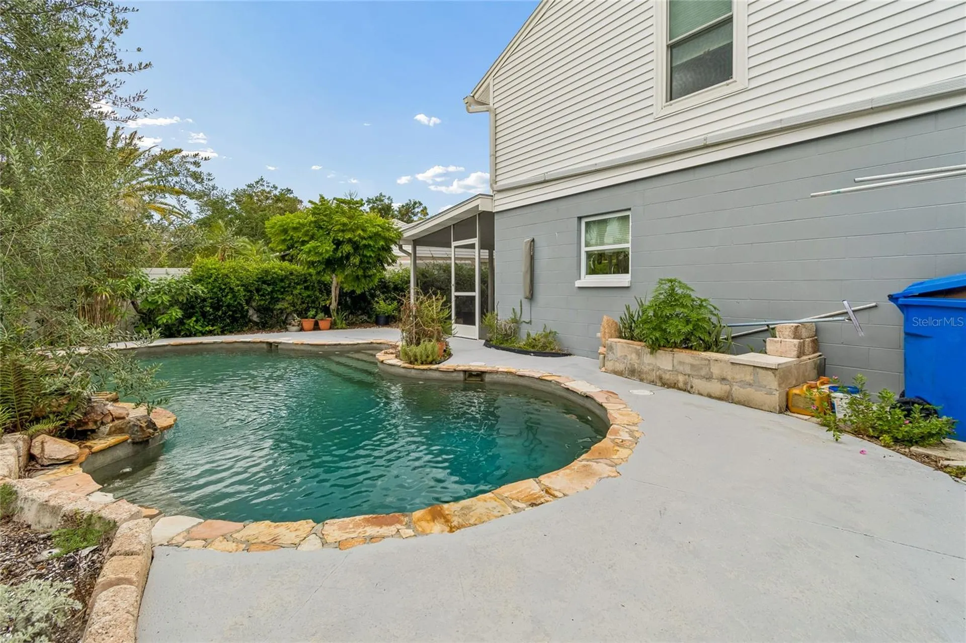 16018 Saddlestring Drive Tampa FL 33618