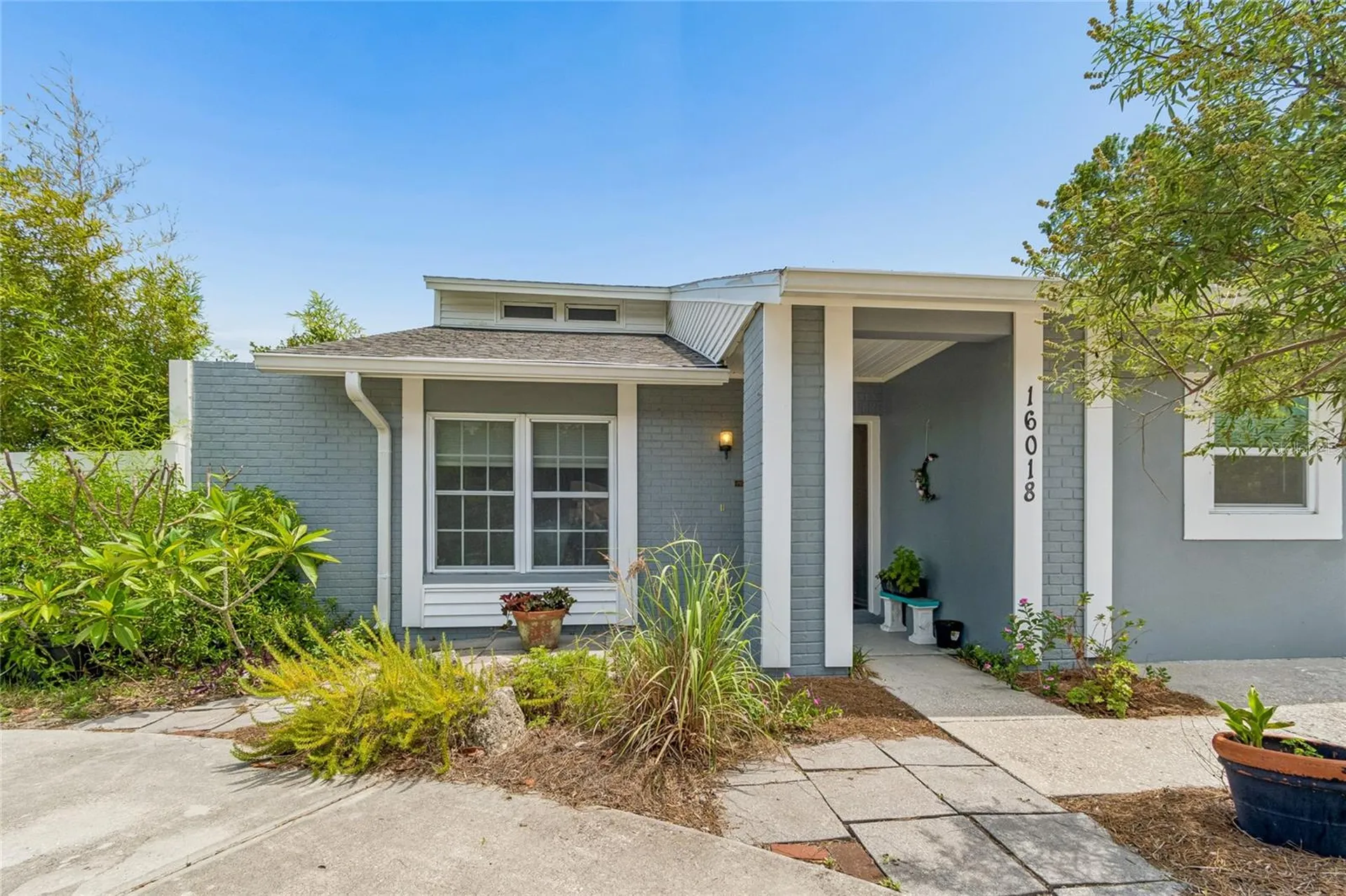 16018 Saddlestring Drive Tampa FL 33618