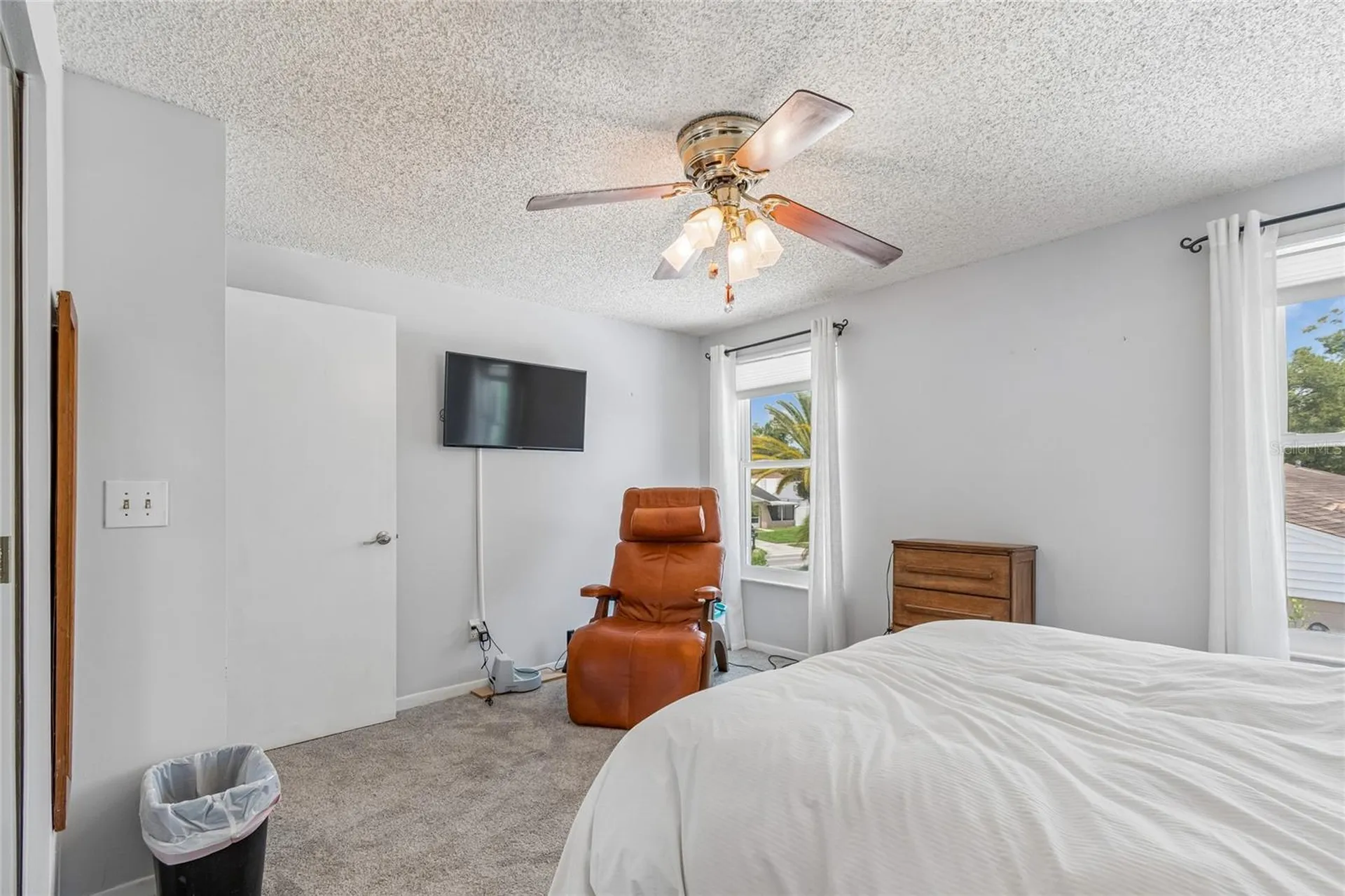 16018 Saddlestring Drive Tampa FL 33618