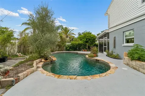 16018 Saddlestring Drive Tampa FL 33618