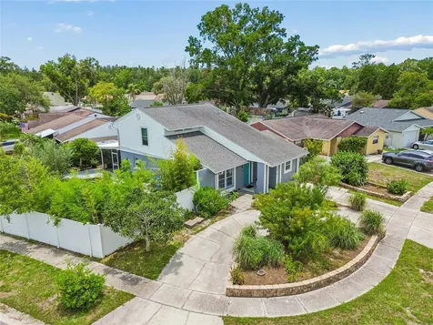 16018 Saddlestring Drive Tampa FL 33618