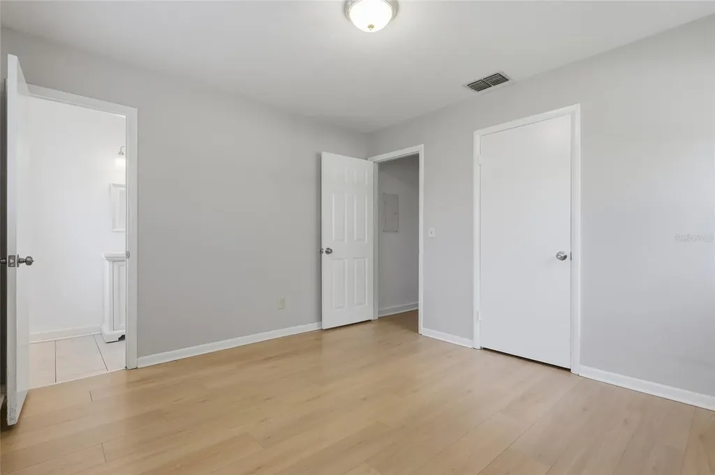 410 S Oakwood Avenue Brandon FL 33511