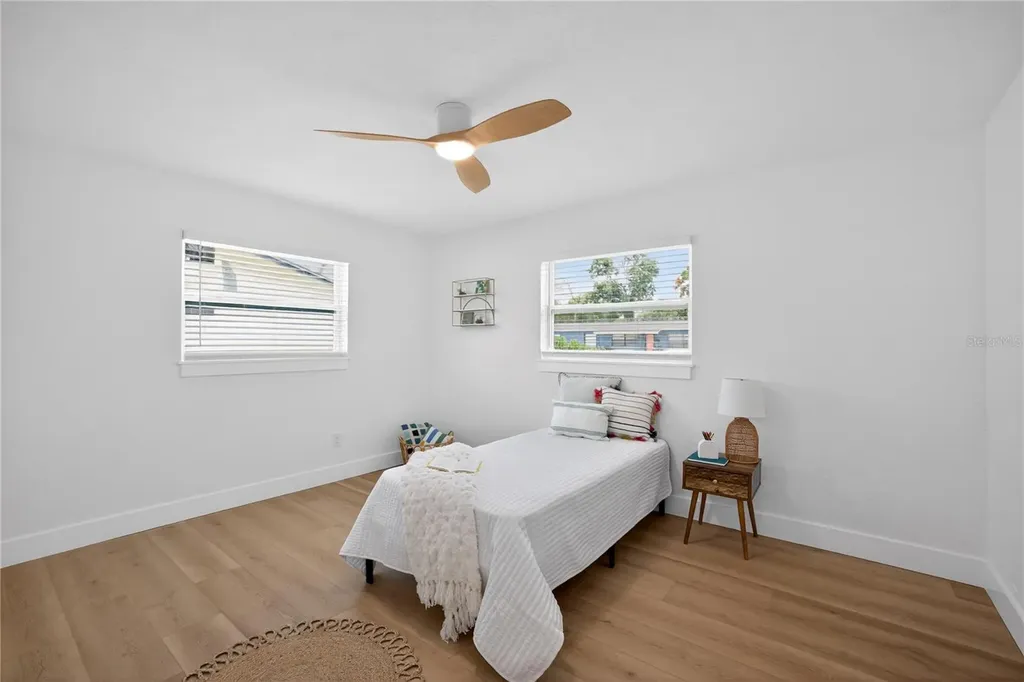 2091 62nd Place S St Petersburg FL 33712