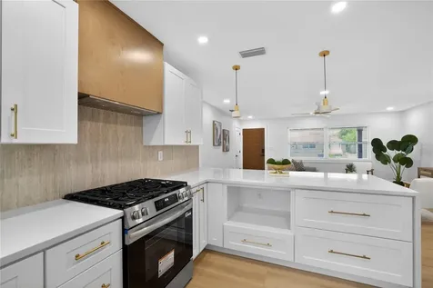2091 62nd Place S St Petersburg FL 33712