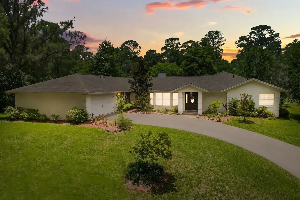 22 Wood Ridge Drive Ocala FL 34482