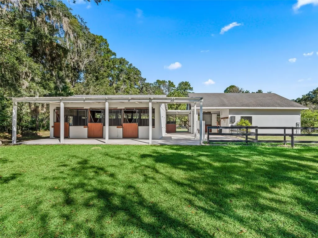 22 Wood Ridge Drive Ocala FL 34482