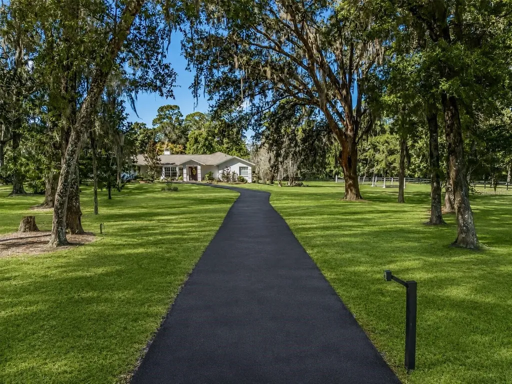 22 Wood Ridge Drive Ocala FL 34482