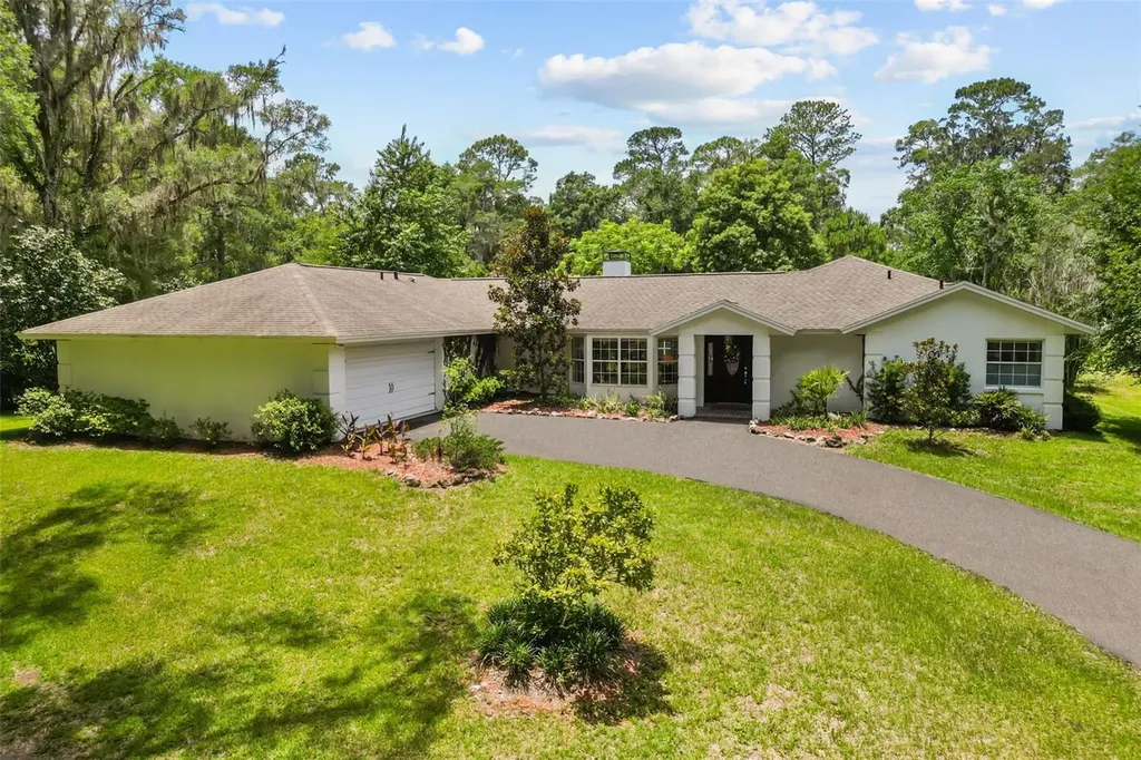 22 Wood Ridge Drive Ocala FL 34482
