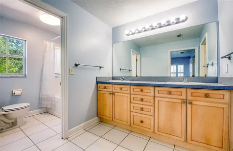 5606 Samter Court Tampa FL 33611