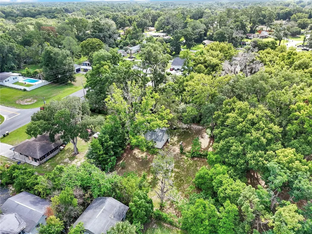 658 NE 39th Court Ocala FL 34470