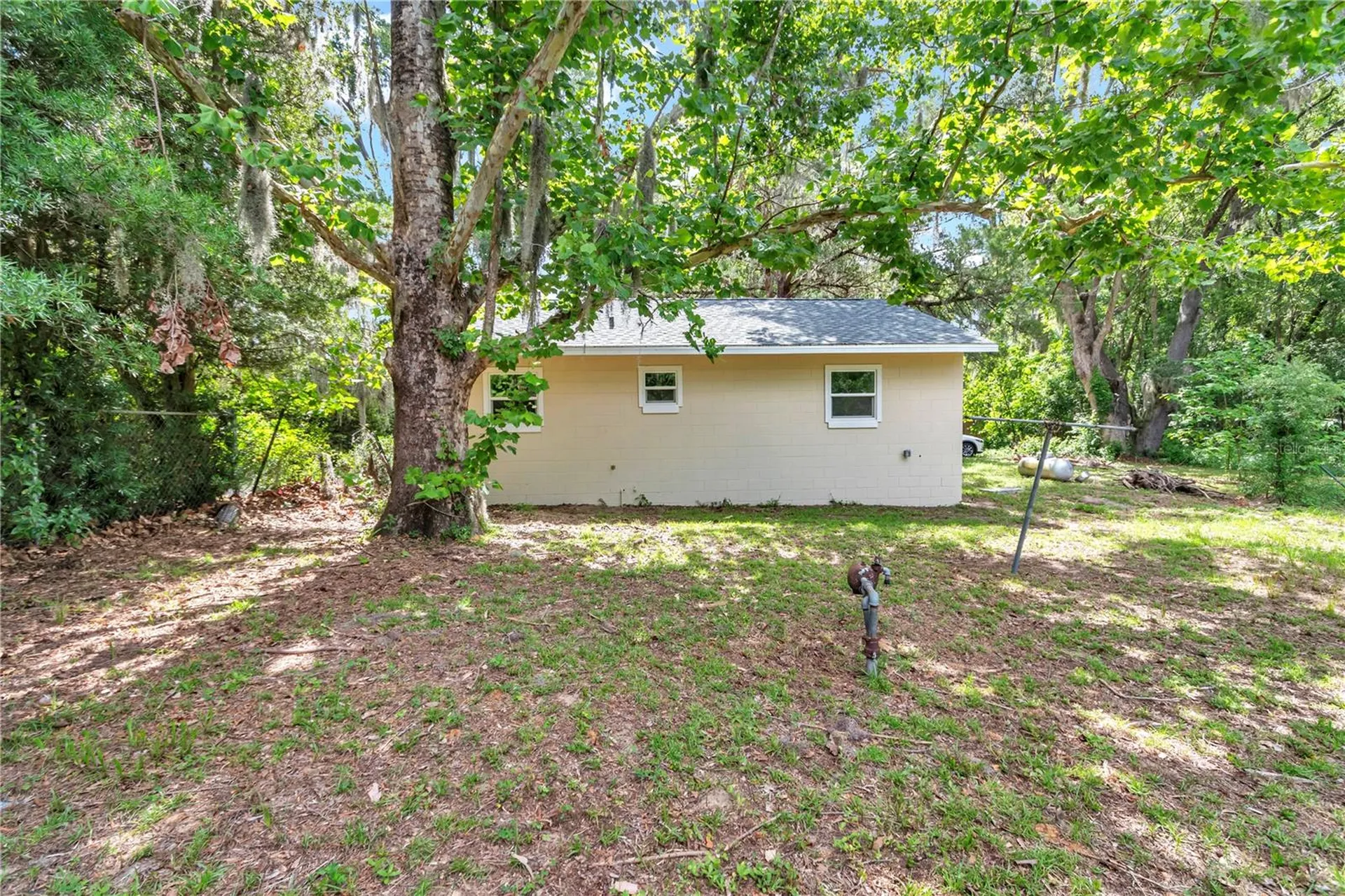 658 NE 39th Court Ocala FL 34470