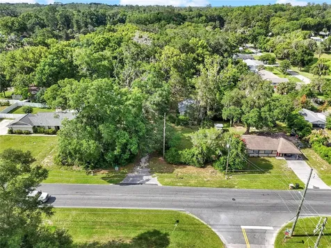 658 NE 39th Court Ocala FL 34470