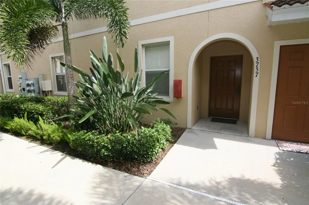 3757 Parkridge Circle Sarasota FL 34243