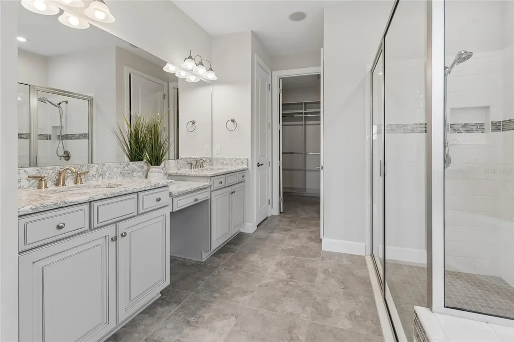 29306 Ginnetto Drive Wesley Chapel FL 33543