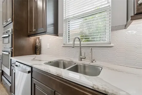 29306 Ginnetto Drive Wesley Chapel FL 33543