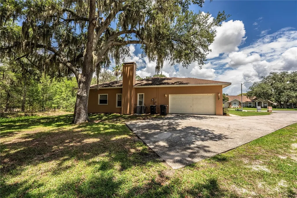 2326 Deerbrook Drive Lakeland FL 33811