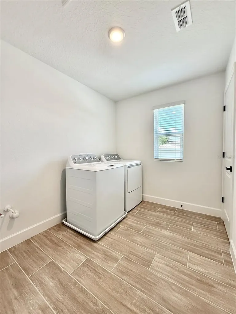 Mount Dora FL 32757