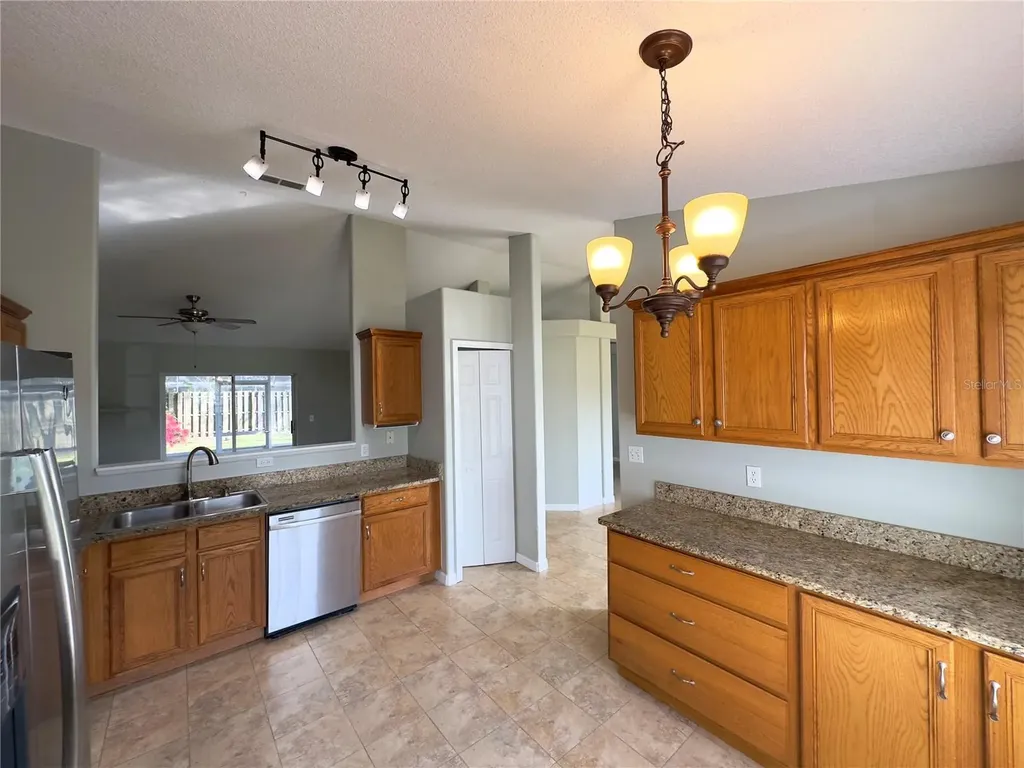 4215 Red Bird Avenue St Cloud FL 34772