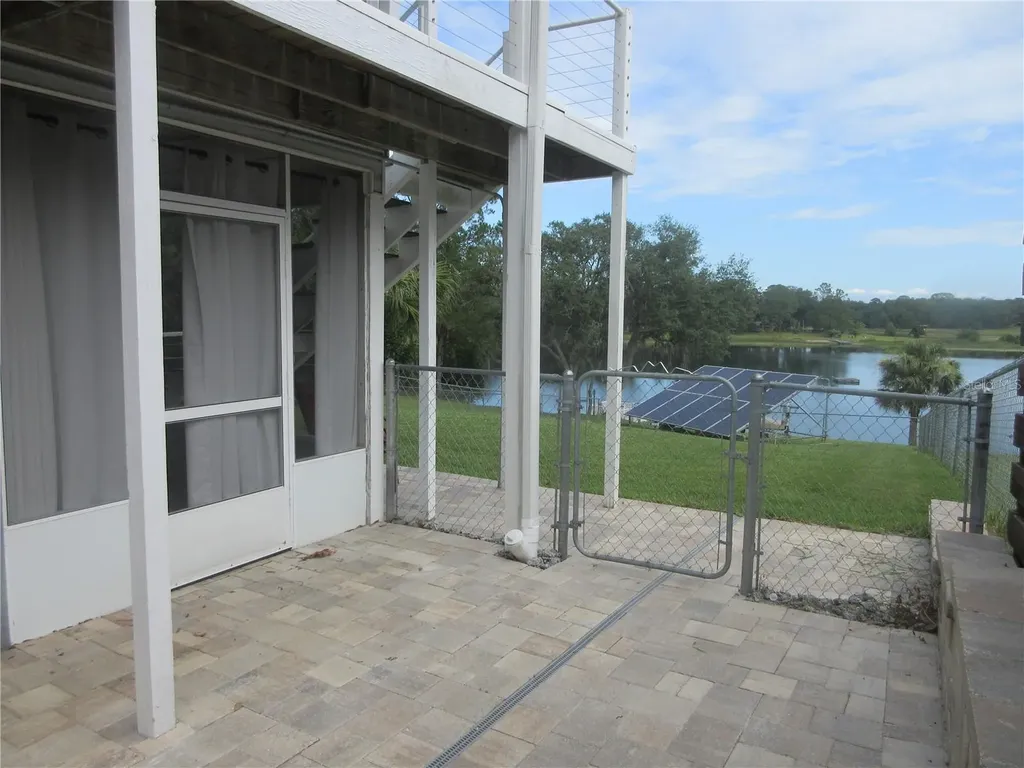 16849 SE 59th Place Ocklawaha FL 32179