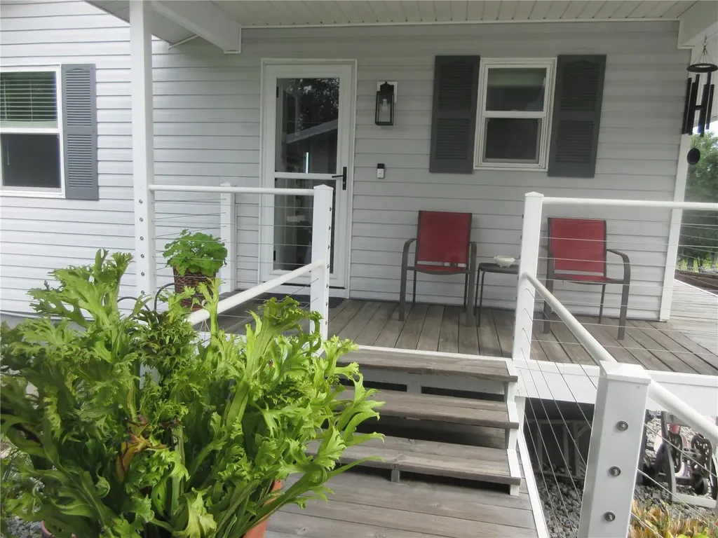 16849 SE 59th Place Ocklawaha FL 32179