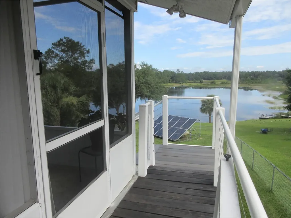 16849 SE 59th Place Ocklawaha FL 32179