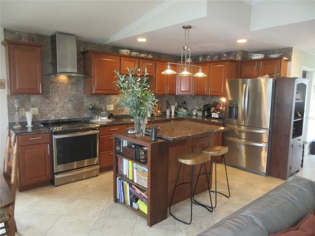 16849 SE 59th Place Ocklawaha FL 32179