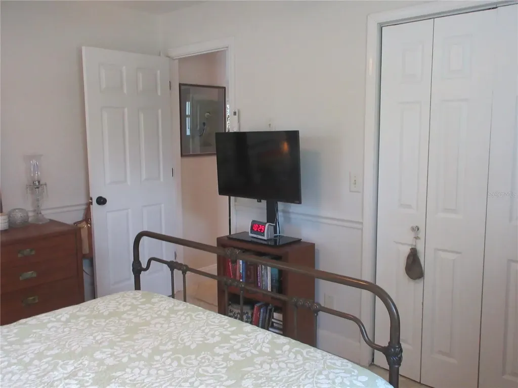 16849 SE 59th Place Ocklawaha FL 32179