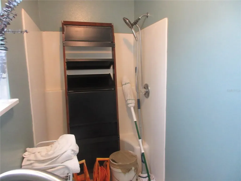 16849 SE 59th Place Ocklawaha FL 32179