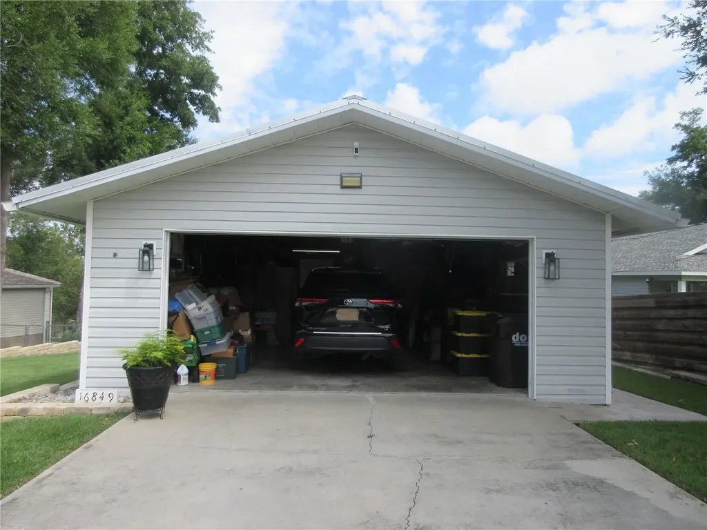 16849 SE 59th Place Ocklawaha FL 32179