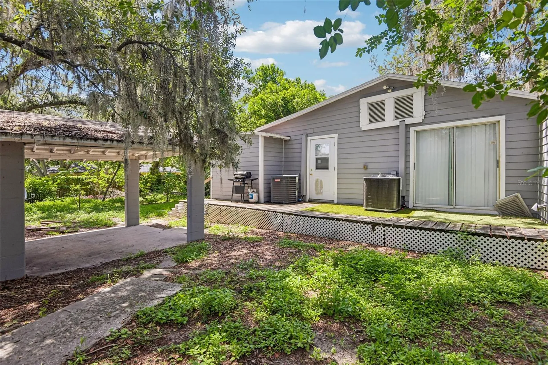 1504 E 99th Avenue Tampa FL 33612